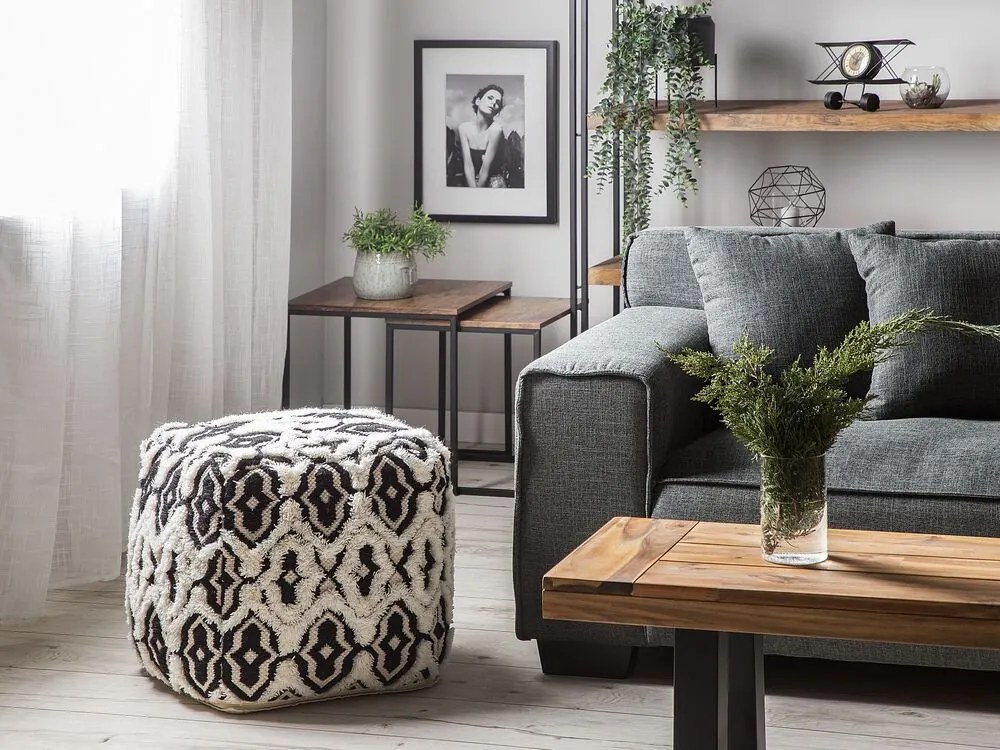 Taburetka Oakville (čierna). Vlastná spoľahlivá doprava až k Vám domov. 1011347
