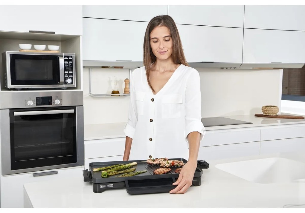 Black+Decker BXGD2200E Elektrický gril, čierna