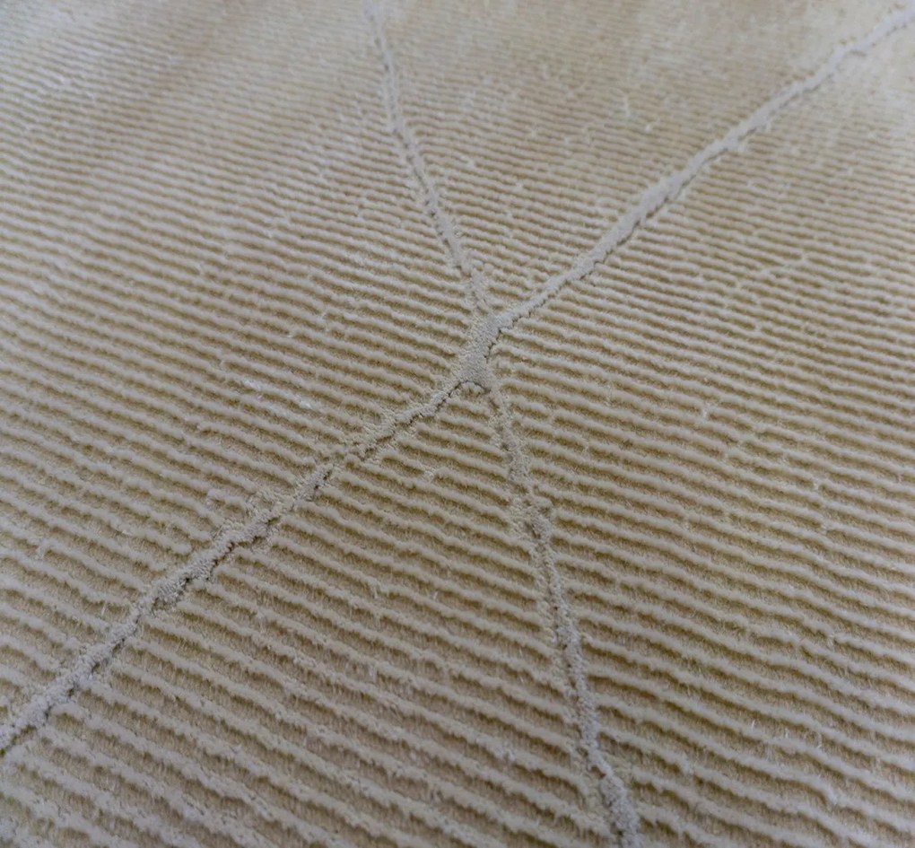 BE Koberec Zurich 1903 YELLOW – žltý obdĺžnikový Rozmer: 160x230 cm