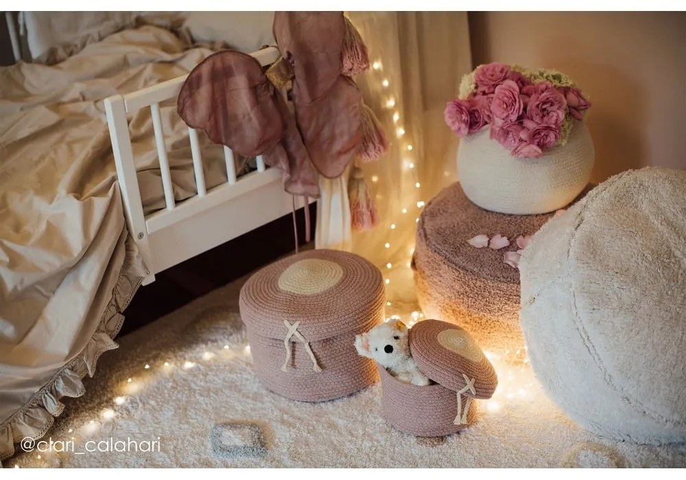 Krémový prateľný ručne tkaný bavlnený detský koberec 140x200 cm Kim – Lorena Canals