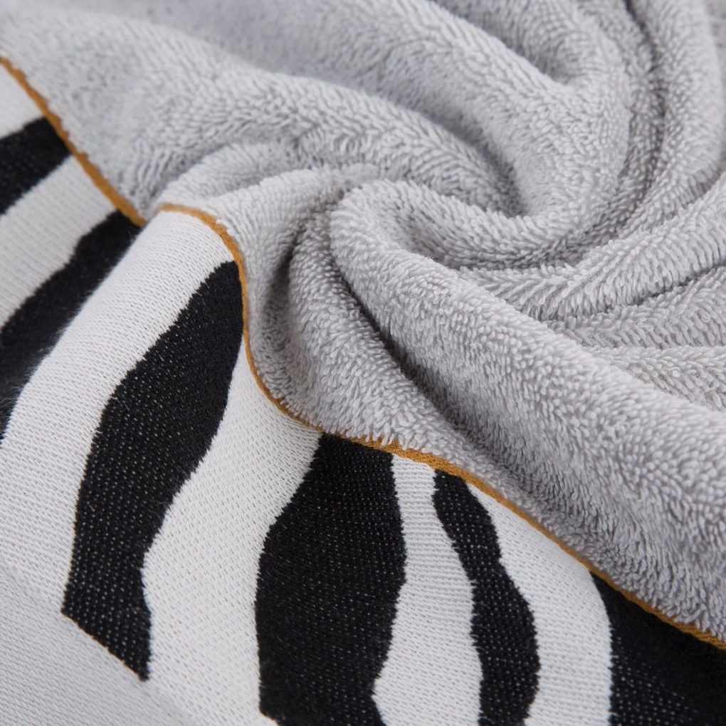 BAVLNENÝ UTERÁK EVA MINGE22 50X90 CM STRIEBORNÁ