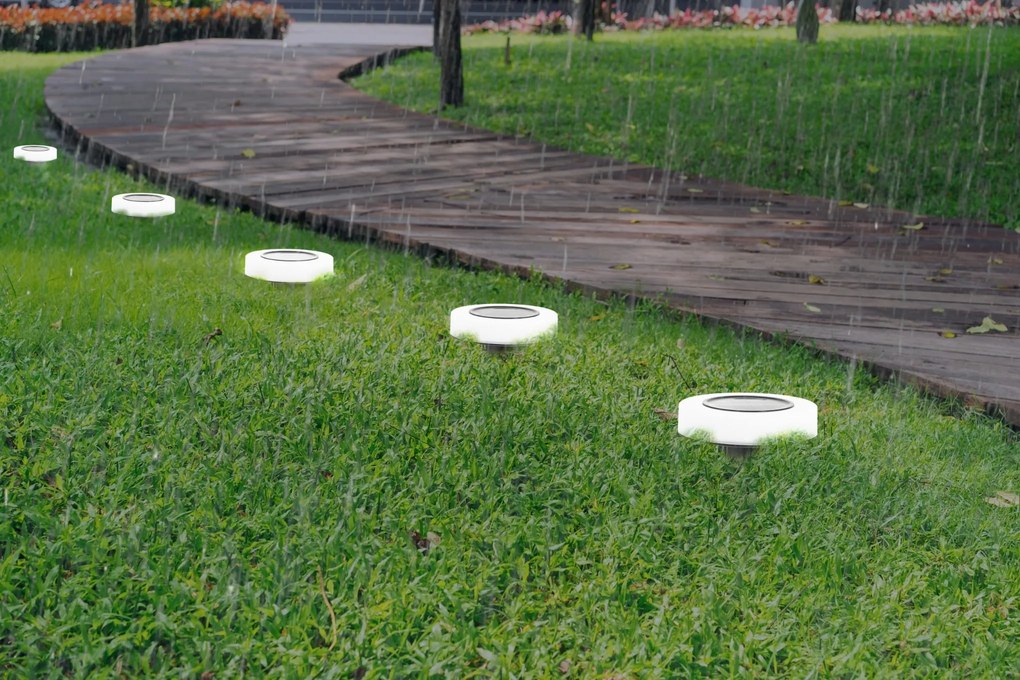 BERGE LED solárna záhradná lampa - IP44 - biela