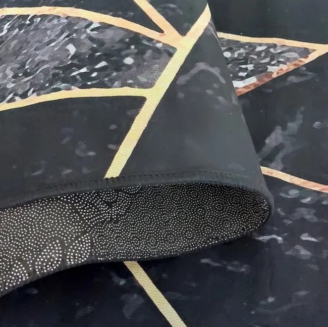 Koberec BLACK and GOLD N 16