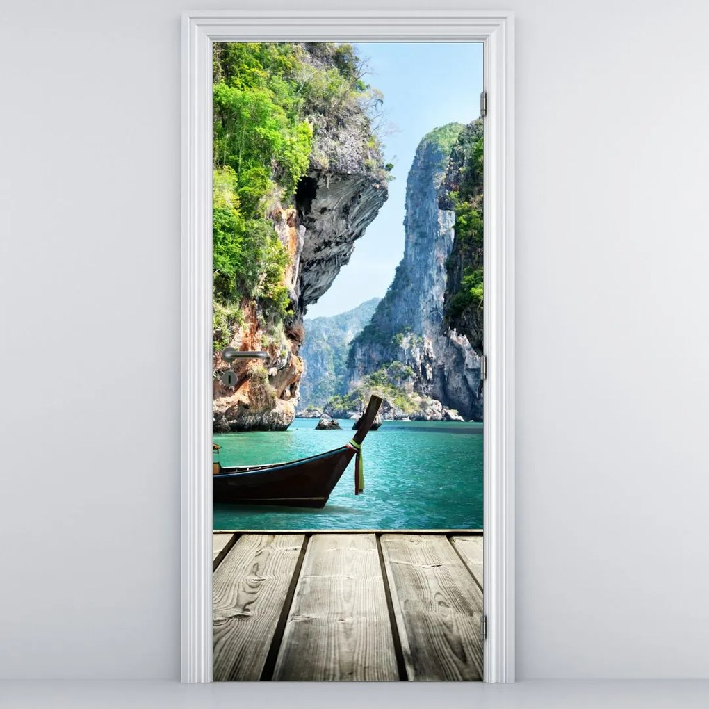 Fototapeta na dvere - Dlhá loď na pláži (95x205cm)