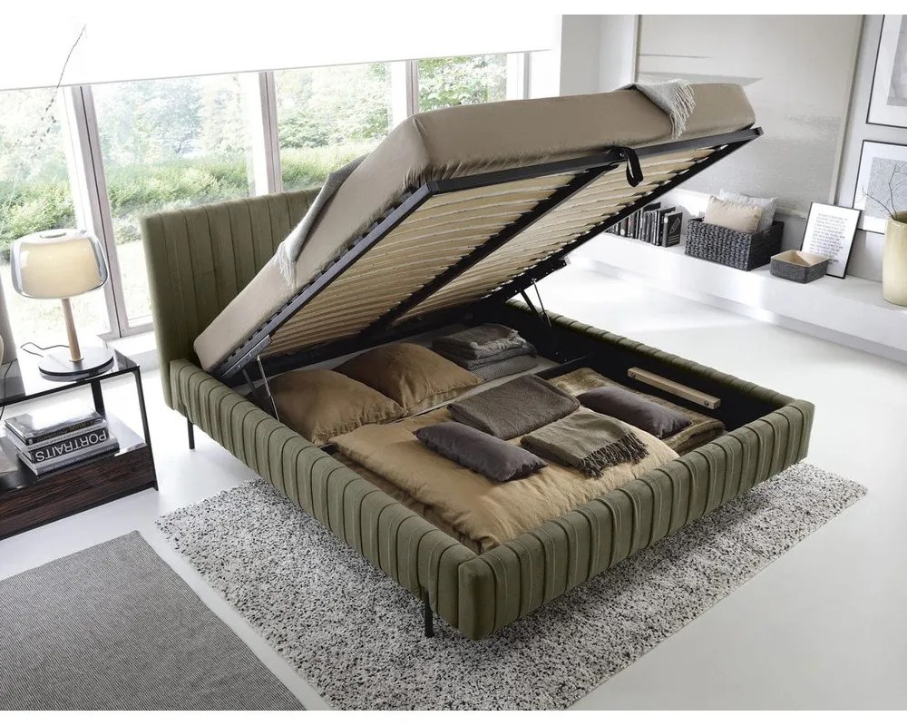 Zelená čalúnená dvojlôžková posteľ s úložným priestorom s roštom 140x200 cm Plissa – ELTAP