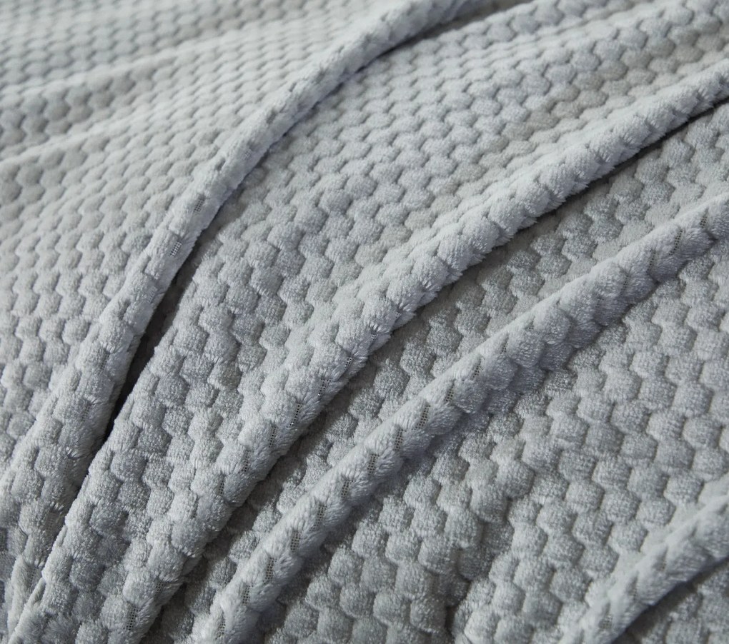 Dekorstudio Obojstranné plyšové posteľné obliečky PMK-02 v sivej farbe Rozmer posteľných obliečok: Šírka x Dĺžka: 140x200cm + 1ks 70x80 cm