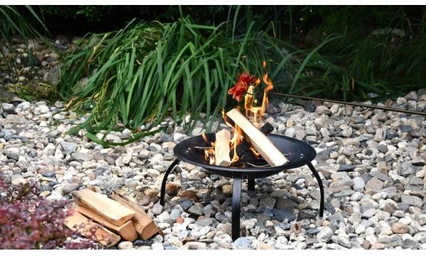 Prenosné ohnisko s roštom čierna