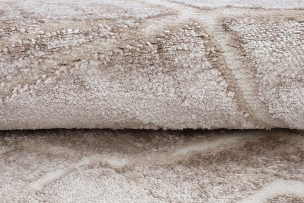 TA Koberec SW41B SVETLO BÉŽOVÁ COMO GZU Rozmer: 160x230 cm