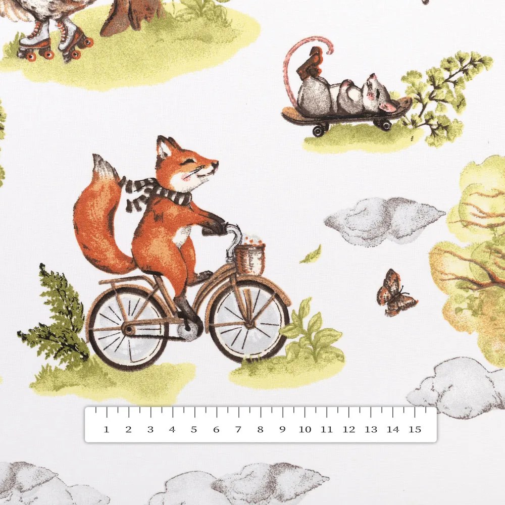 Biante Detský bavlnený štvorcový obrus Sandra SA-697 Líšky na bicykloch - zelené na bielom 110x110 cm