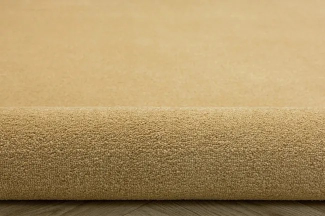 Metrážný koberec CAROUSEL 90 NSF béžový