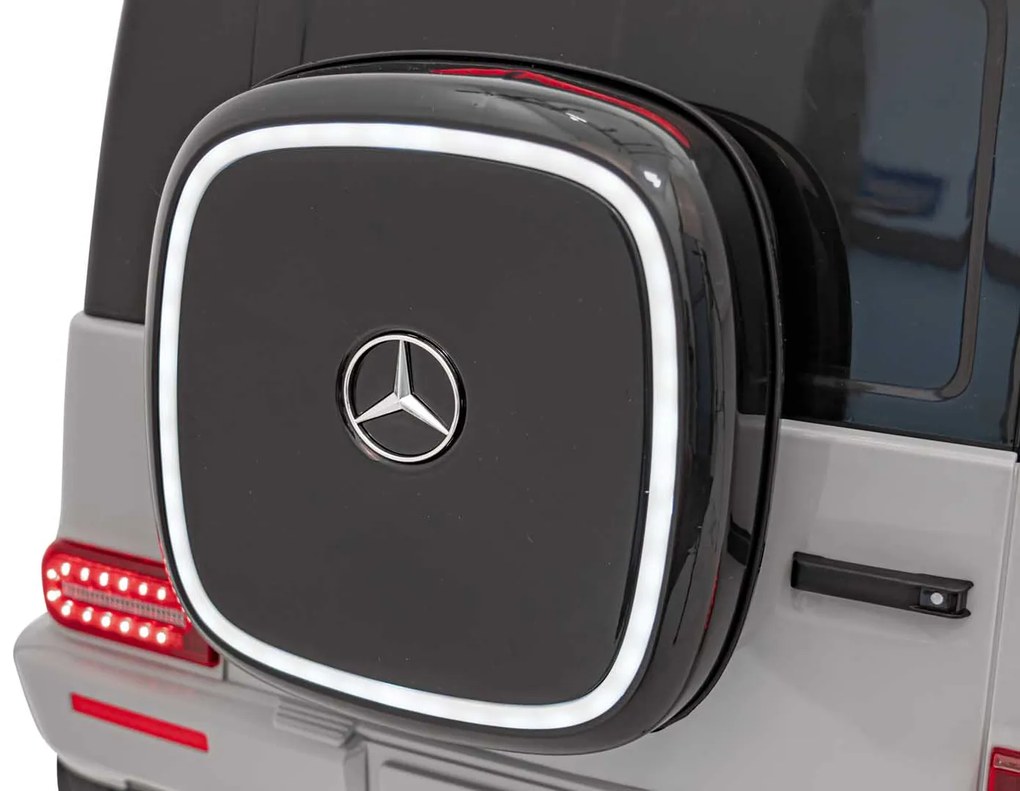 Detské autíčko s elektrickým pohonom 4x4 Mercedes Benz EQG - strieborné