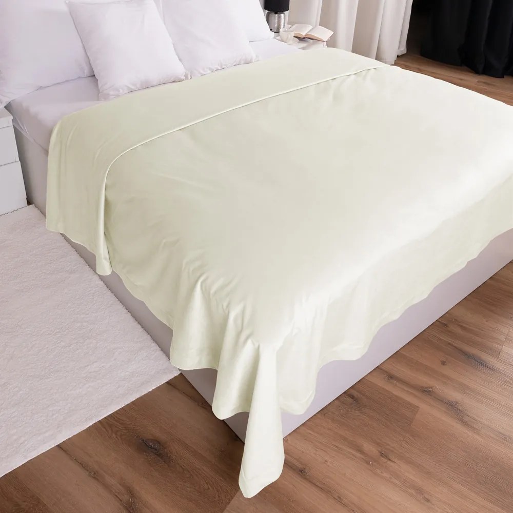 Biante Zamatový prehoz na posteľ Velvet Prémium SVP-003 Smotanový 140x220 cm