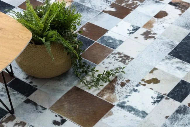 Koberec PATCHWORK 21720 béžový/hnedý - imitácia kože krava, romby