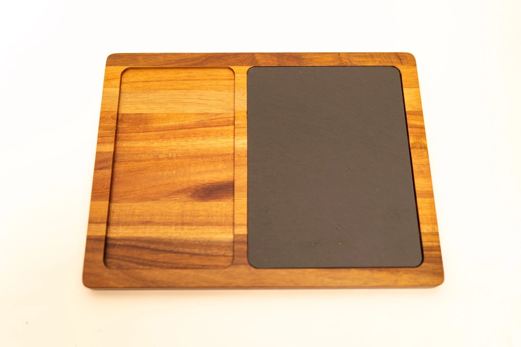 Partymaker Servírovacia doska z akáciového dreva 39x28x1,8cm