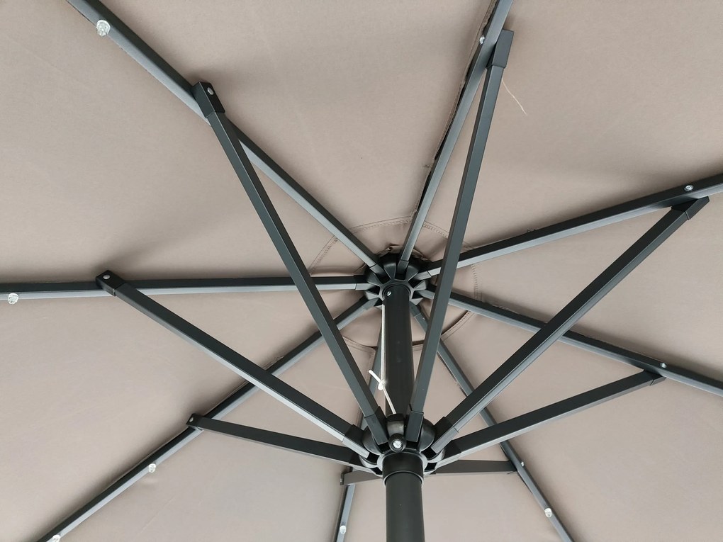 Zahradní slunečník Houseland Luna s LED osvětlením 270 cm tmavě hnědý