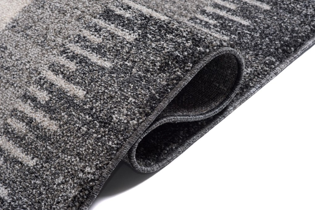 TA Koberec K189A ČIERNE SARI B1X Rozmer: 60x100 cm