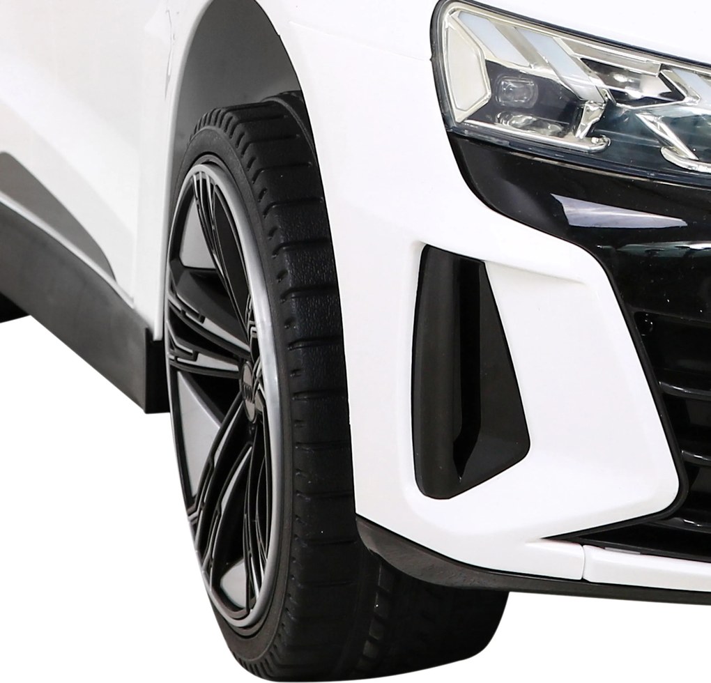 Ramiz Audi RS E-Tron GT Battery Biela + diaľkové ovládanie + pohon 4x4 + rádio MP3 + LED + EVA