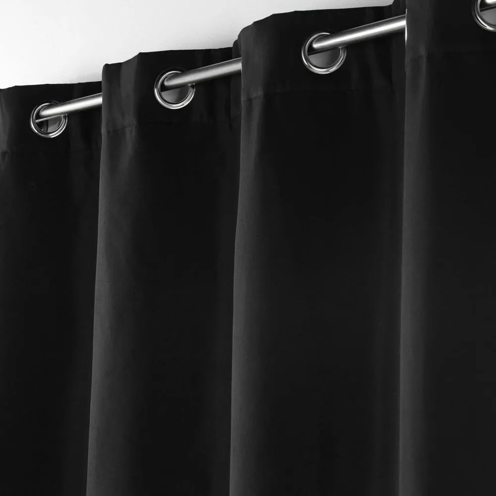 Čierny termo záves z mikrovlákna 135x260 cm Micropolar – douceur d'intérieur