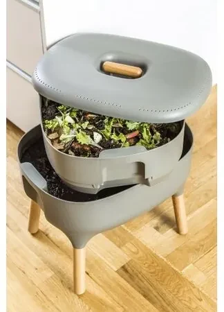 Plastia Vermikompostér Urbalive, sivá