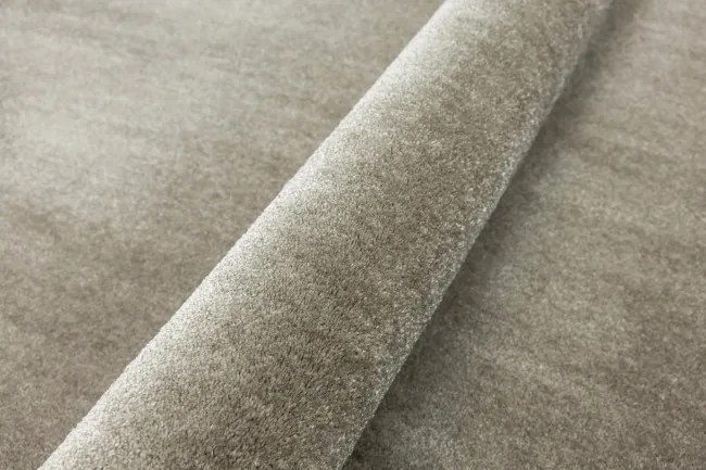 Koberec GLAMOUR-SUB 112 strieborný / béžový