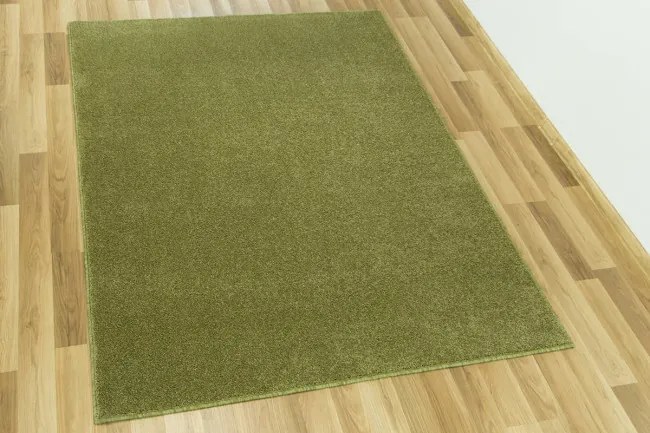 Metrážny koberec Monte-Bianco 46 olivovo zelený