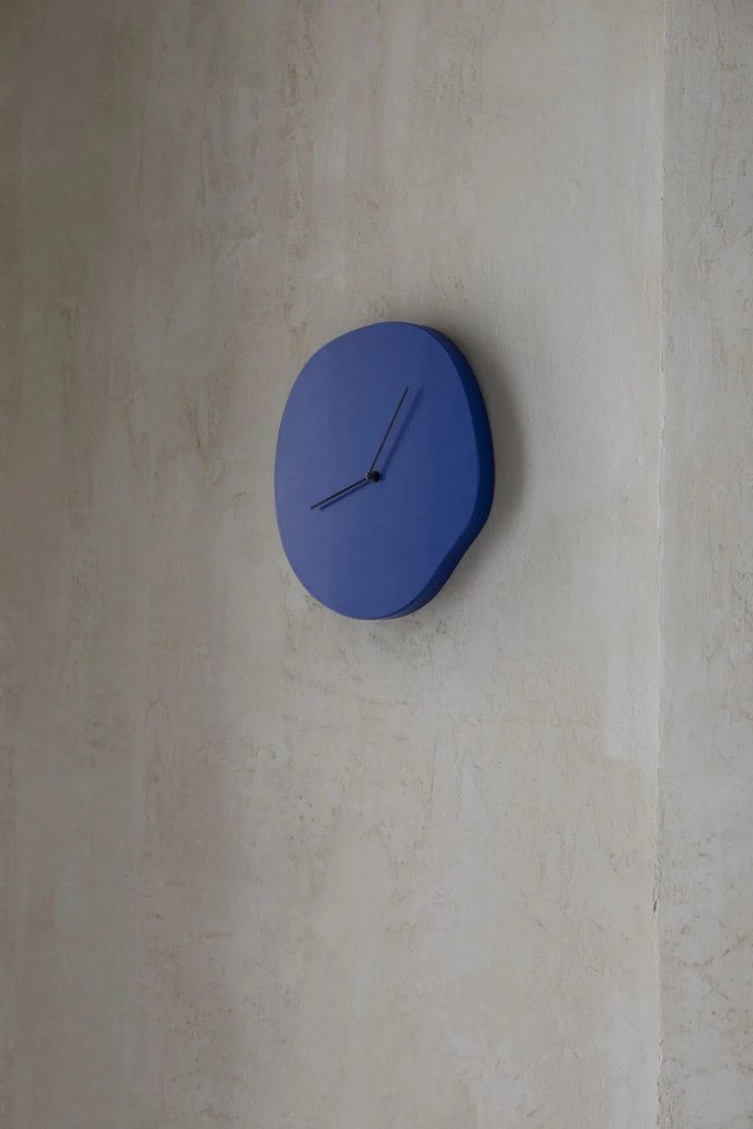 Ferm Living Nástenné hodiny Melt Blue