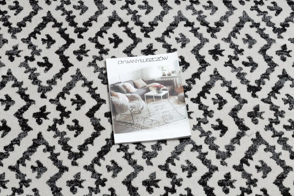 Moderný koberec MUNDO E0621 geometrický outdoor béžový / čierny