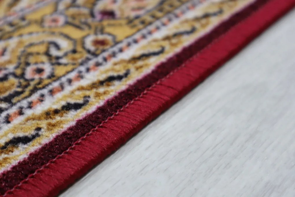 Protišmykový behúň na mieru Inca 11, šíre 80 cm, červená, chodba / predsieň, Associated Weavers