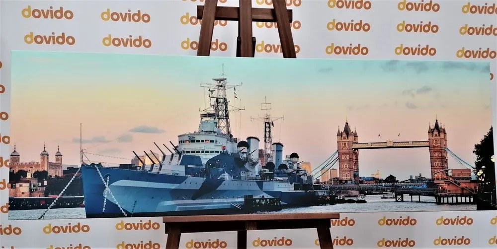 Obraz nádherná loď na rieke Temža v Londýne