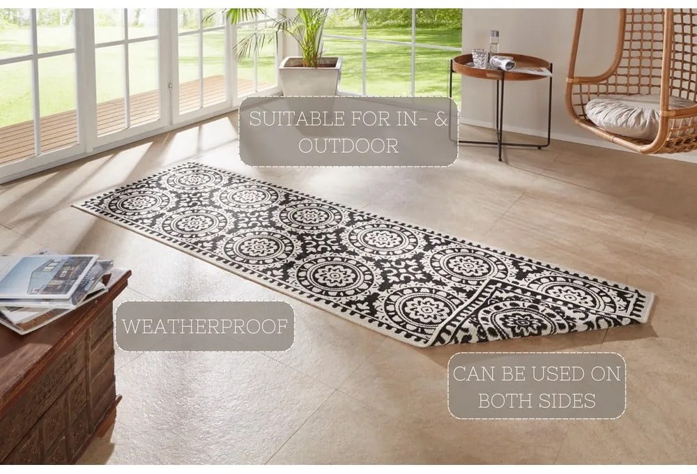 Čierno-krémový vonkajší koberec NORTHRUGS Jardin, 80 x 350 cm