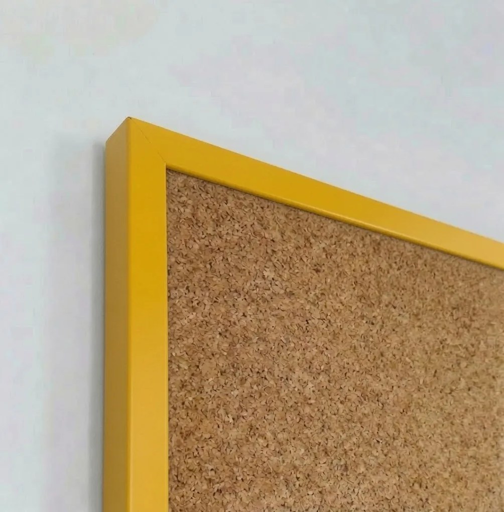 Toptabule.sk Kombinovaná tabuľa čierna v žltom drevenom ráme COLOR 90x60 cm