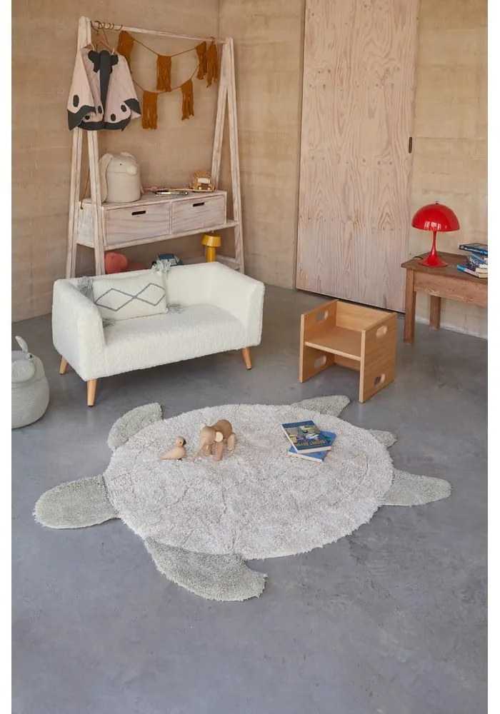 Béžový prateľný ručne tkaný bavlnený detský koberec 110x130 cm Sea Turtle – Lorena Canals