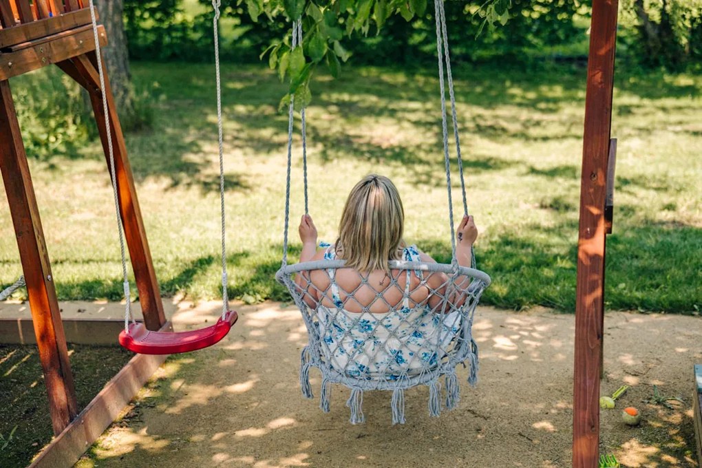 Sivé závesné kreslo KOLUMBIA so stojanom
