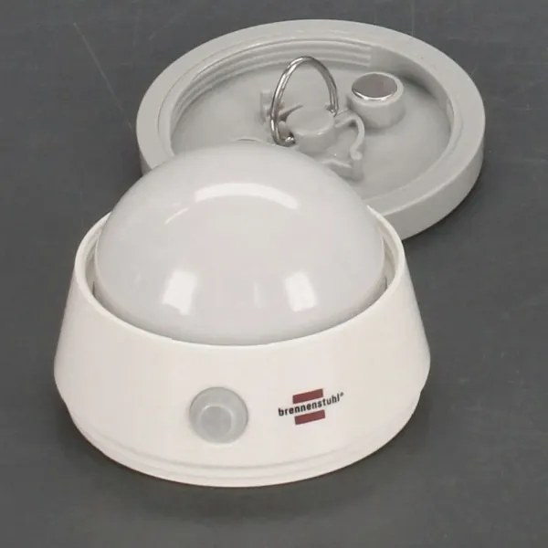 Brennenstuhl - LED orientačné svietidlo so senzorom pohybu LED/3xAA 3000K