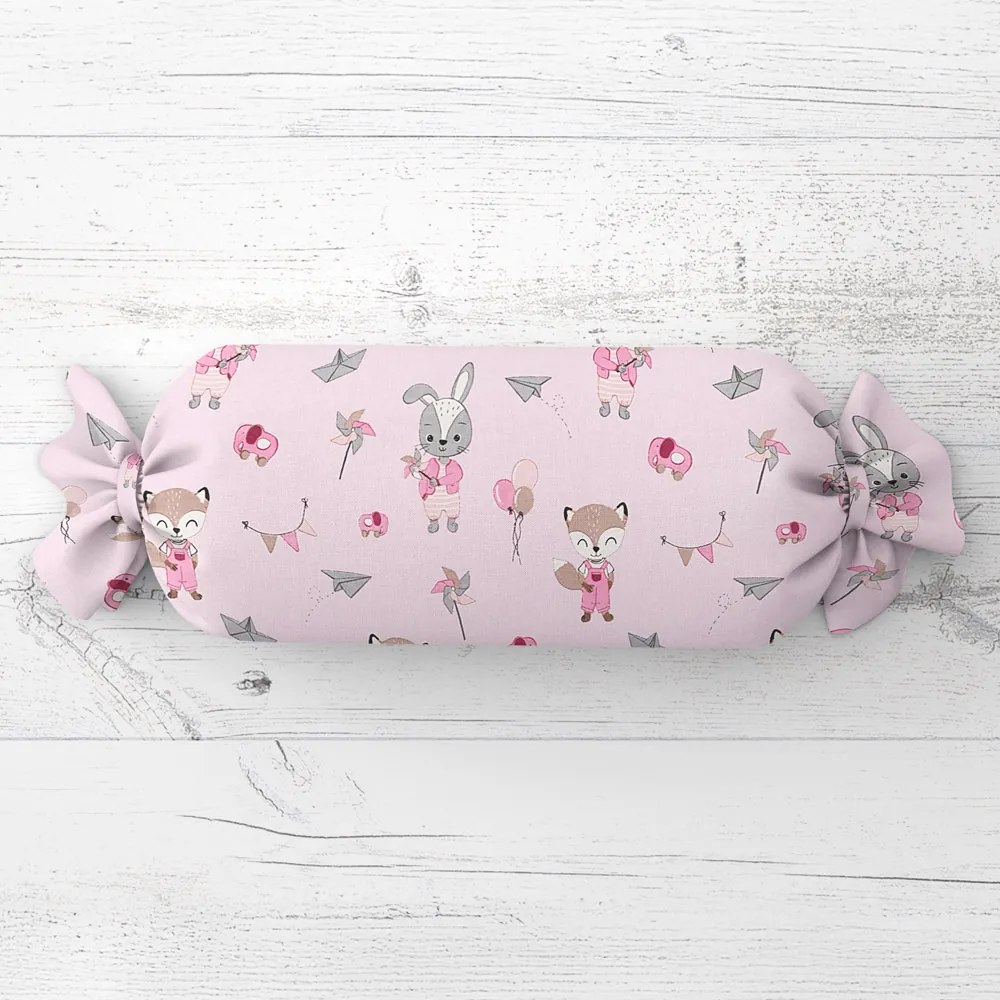 Biante Detský vankúš valec bonbon Sandra SA-466 Zajačikovia a líšky s balónikmi na ružovom 15x40 cm