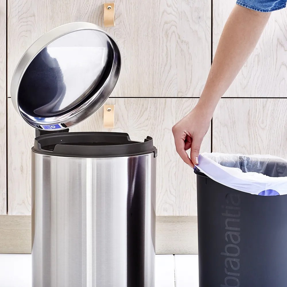 Brabantia Pedálový kôš NewIcon 20L matná oceľ otiskuvzdorná