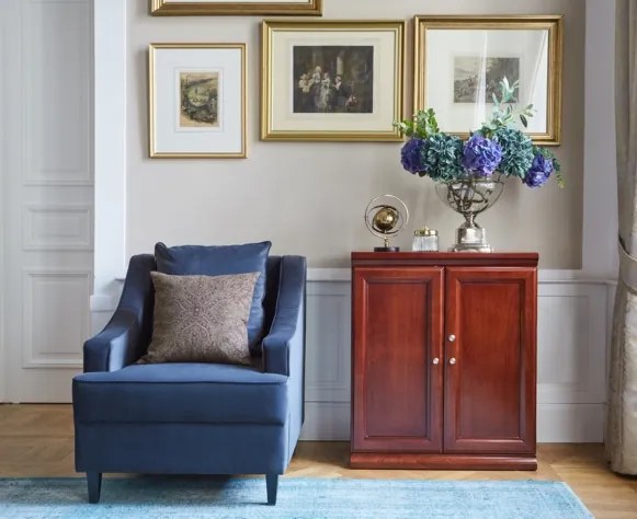 Komoda Diamante 2-dverová dyhovaná 80 cm