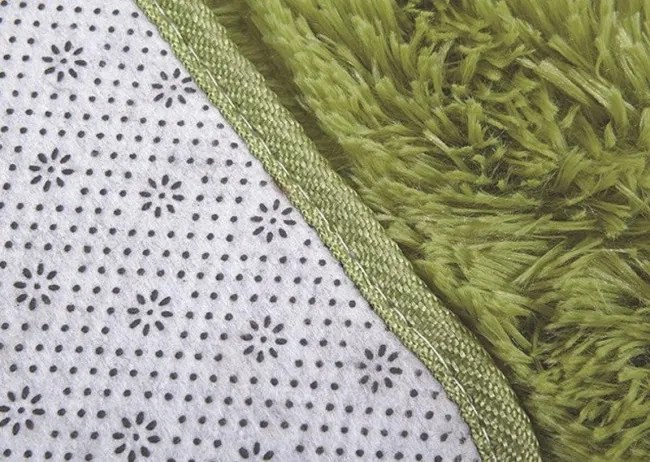 Protišmykový koberec SHAGGY zelený