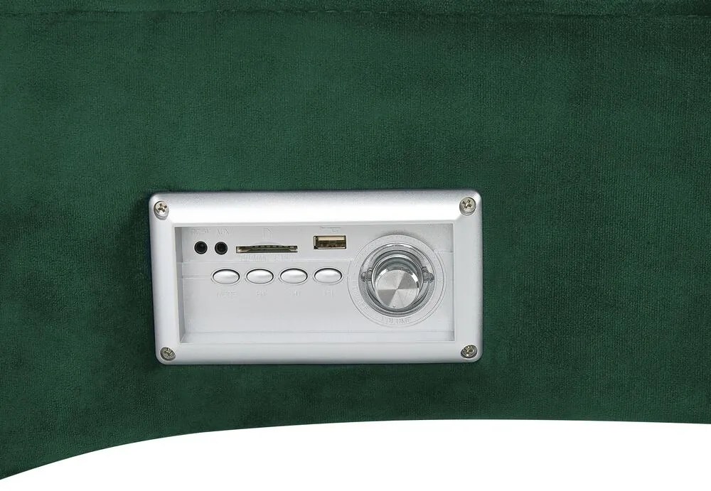 Zamatová leňoška s Bluetooth reproduktorom a USB portom zelená SIMORRE Beliani
