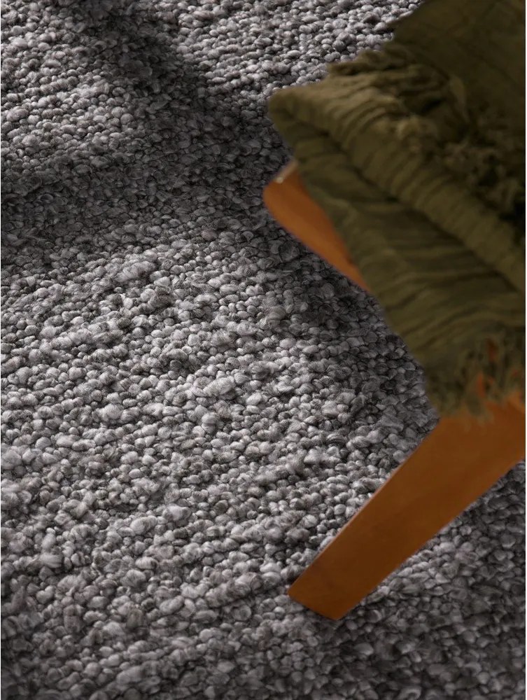 Tmavosivý ručne tkaný behúň z materiálu buklé 80x200 cm Notting Hill Portobello – Ted Baker