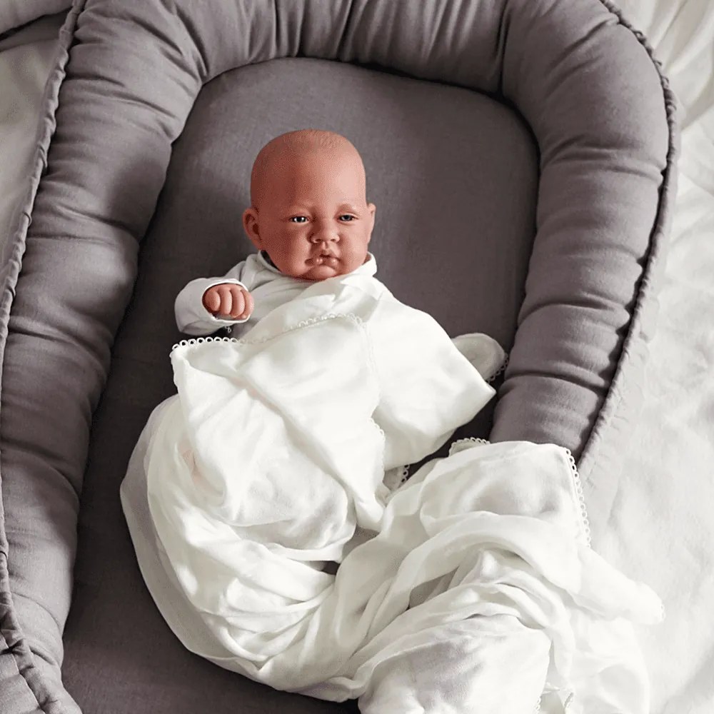 Ľanové hniezdo pre bábätko tmavo šedá