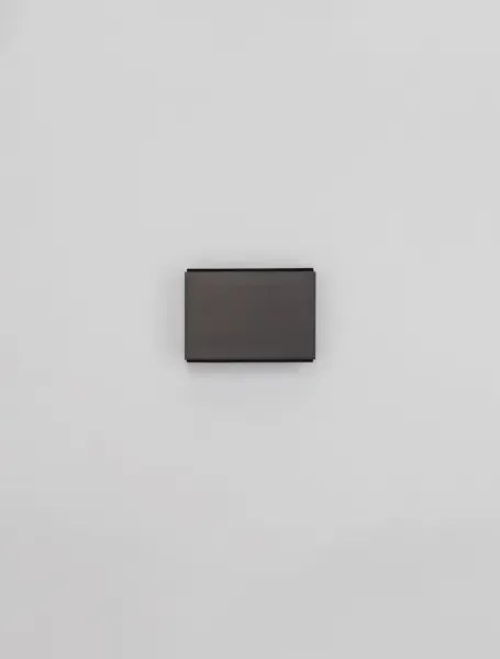 Minimalistické nastenné svietidlo Oti Hliník