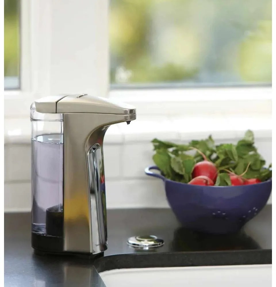 Sivý automatický kovový dávkovač mydla 237 ml - simplehuman