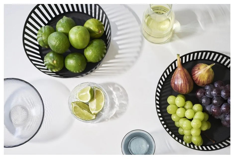 Čierna misa na ovocie YAMAZAKI Tower, ⌀ 25 cm