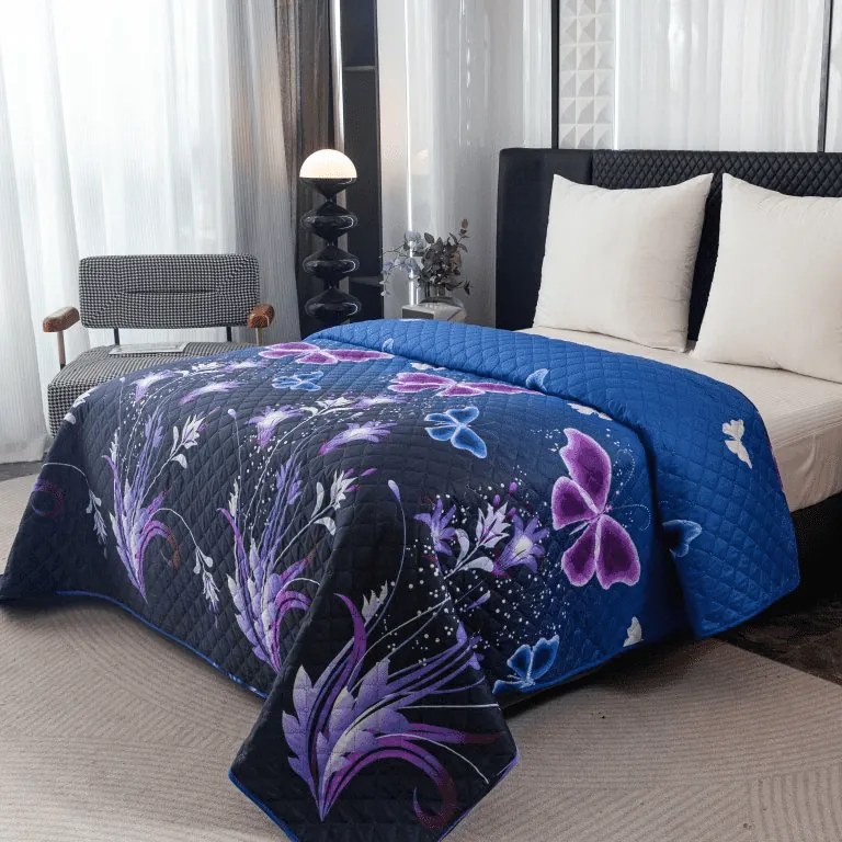 Prehoz na posteľ VIOLET BUTTERFLY, tmavomodrý Rozmer: 170 x 210 cm