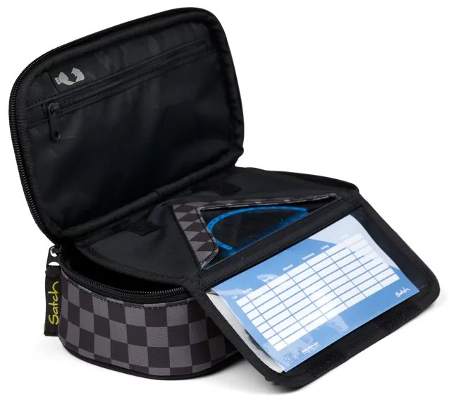 Peračník Ergobag Satch – Dark Skate