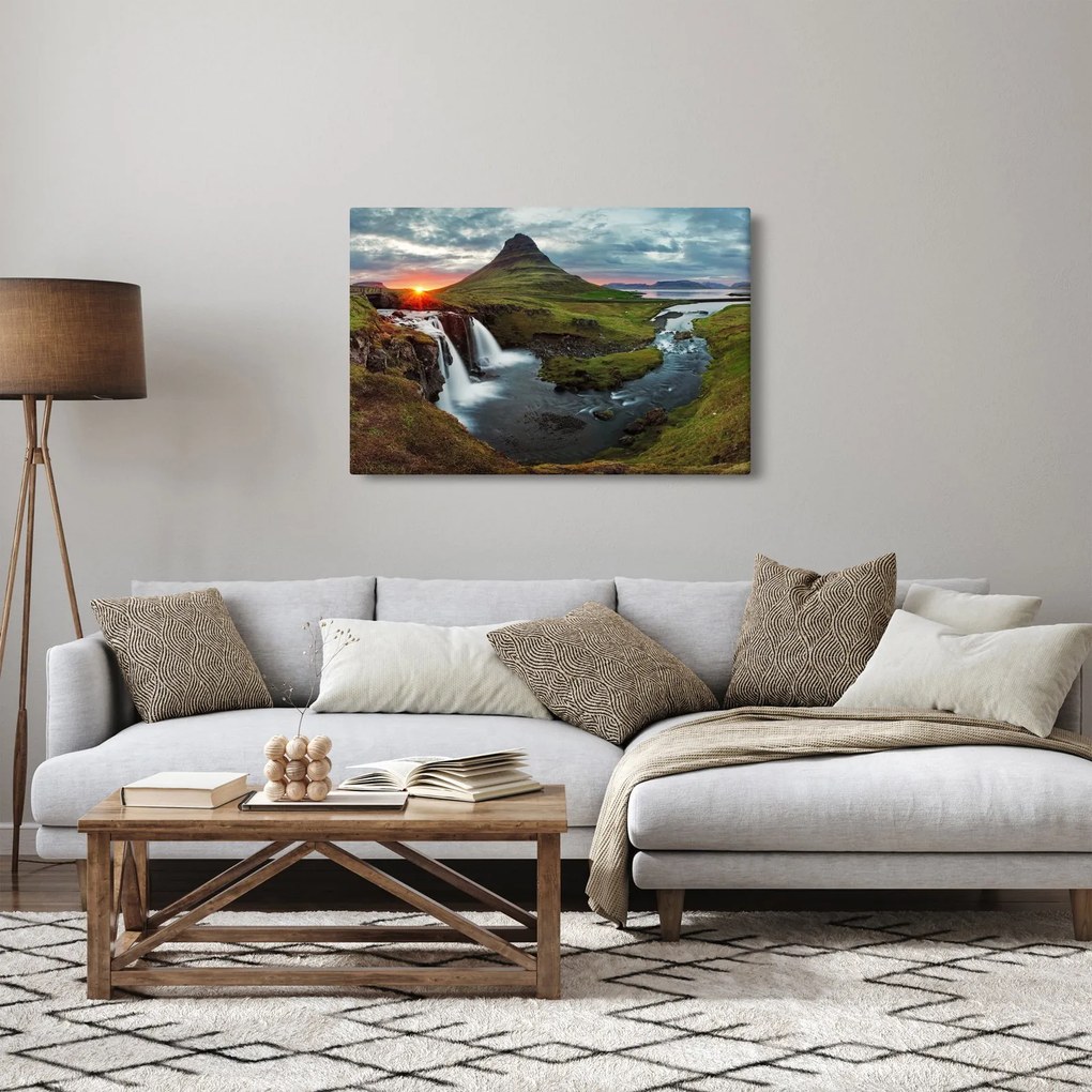 Obraz - Kirkjufell pri západe slnka (90x60 cm)