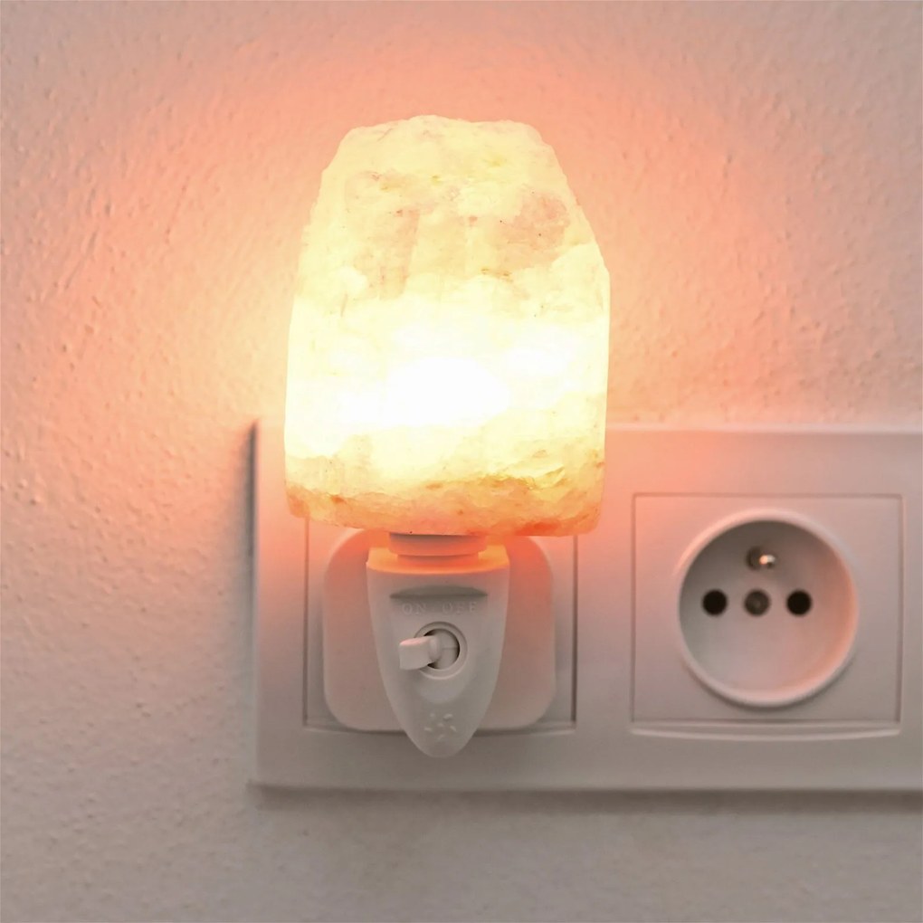 Soľná lampa do zásuvky