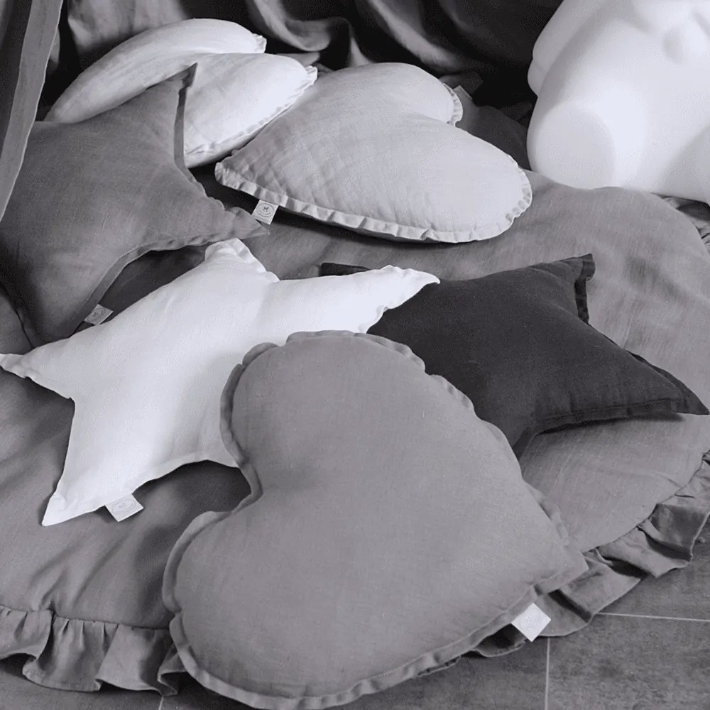 Ľanový vankúš hviezda grafitová 50 cm