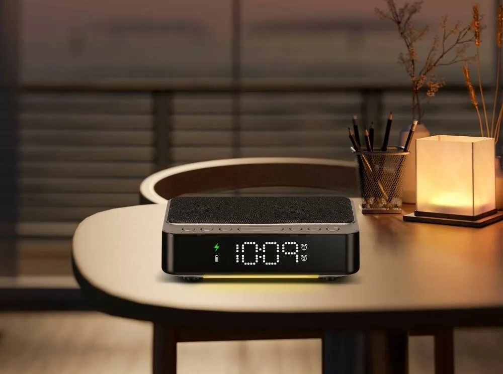 Sencor Digitálny rádiobudík s bezdrôtovou nabíjačkou
